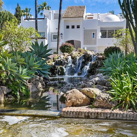 La Alcazaba Puerto Banus 아파트 *